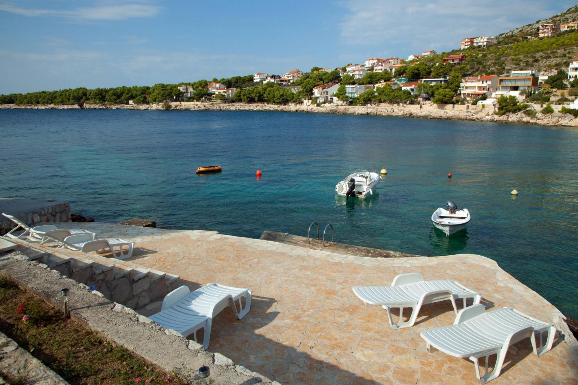 Apartments By The Sea Bilo, Primosten - 14601 Exterior foto